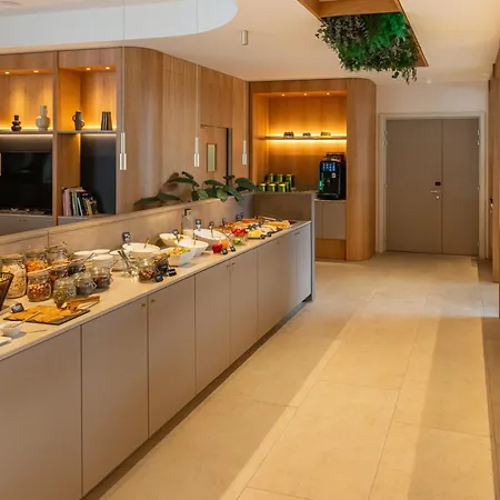 Mercure Centre Unterlinden Готель 4*