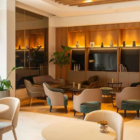 Mercure Centre Unterlinden Готель Кольмар