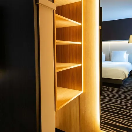 Готель Mercure Centre Unterlinden Кольмар