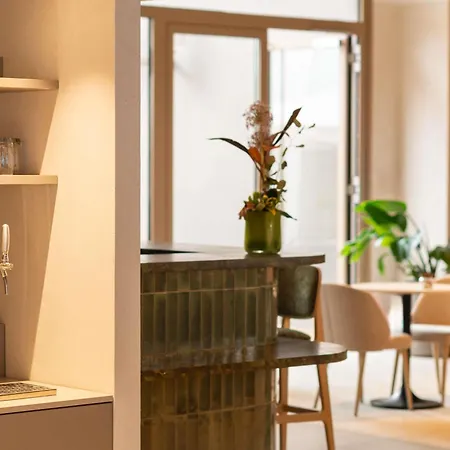 Готель Mercure Centre Unterlinden 4*