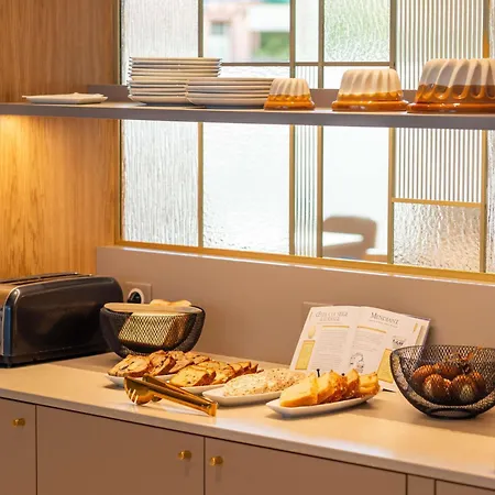 Mercure Centre Unterlinden Готель Кольмар