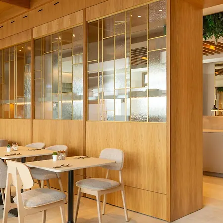 Готель Mercure Centre Unterlinden Кольмар