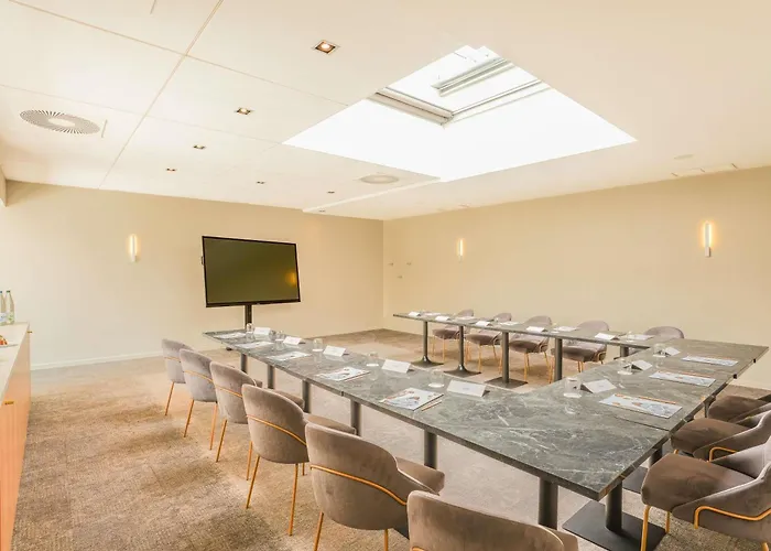 Hotell Mercure Centre Unterlinden 4*